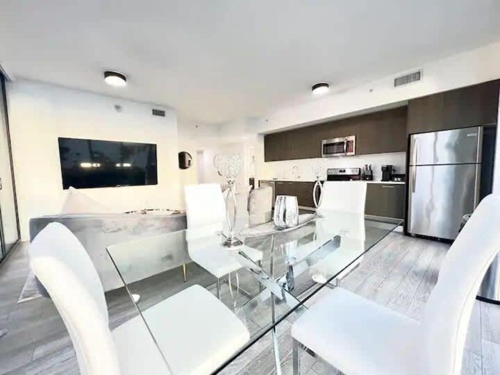 2Br, 2 Baths Lux Downtown Apt Heart Of Austin With Amazing Views, Pool, & Gym 外观 照片