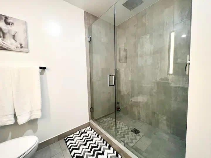 2Br, 2 Baths Lux Downtown Apt Heart Of Austin With Amazing Views, Pool, & Gym 外观 照片